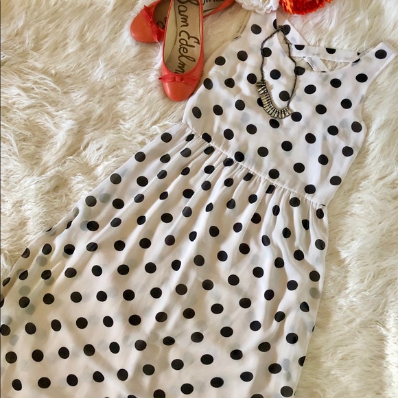 🦋 FOREVER 21 Dress SIZE: Small - Picture 2 of 4